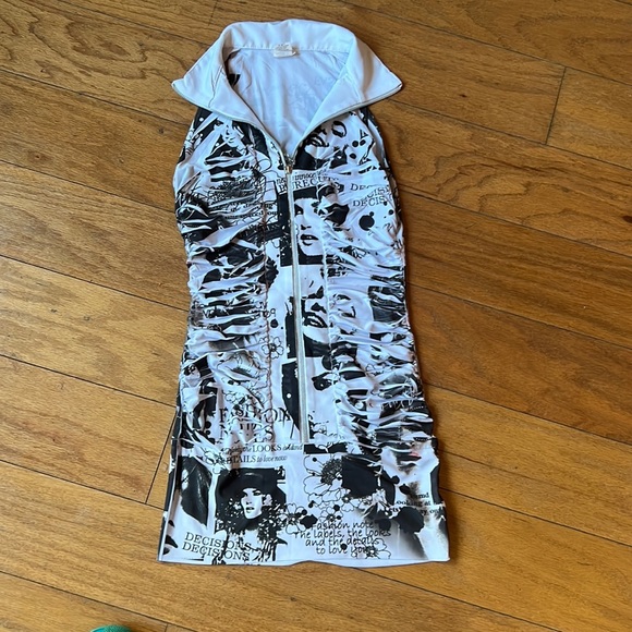 Top - Picture 1 of 1